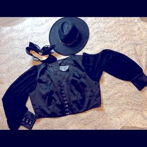 Black Corset Crop Top with Long Sleeves 3x